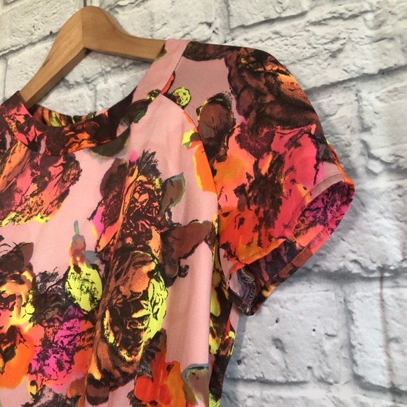 TOPSHOP Pink Floral Dress w/ Cut Out Back - Picture 5 of 8